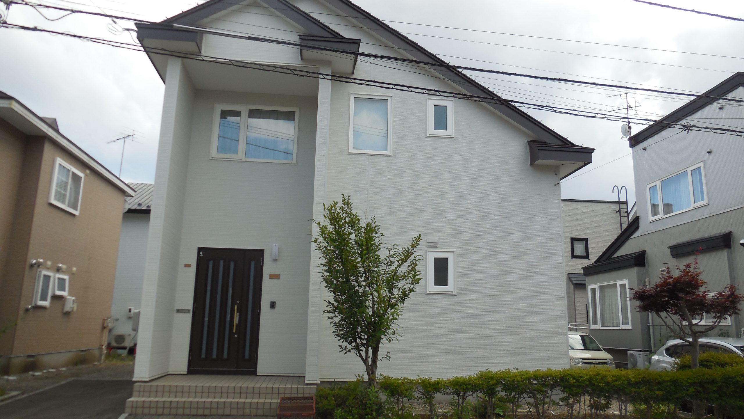 金属外壁、破風板金、屋根塗装、全フッ素、素材で使用、ビフォーアフター住宅